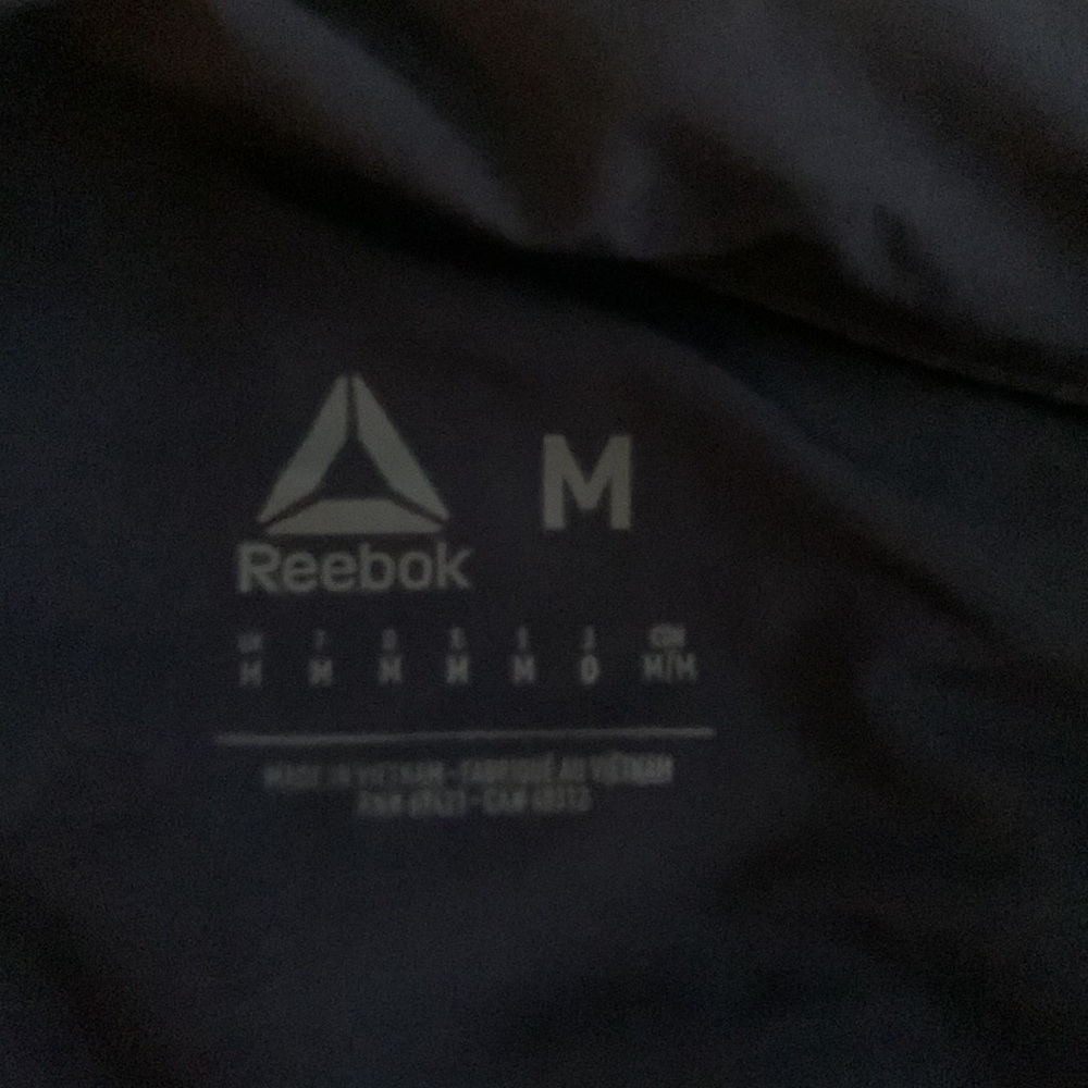 Men’s Reebok Classic Windbreaker - Picture 2 of 4